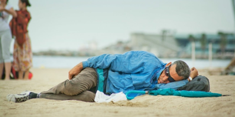 Estos son los beneficios de poner una hoja de laurel bajo tu almohada