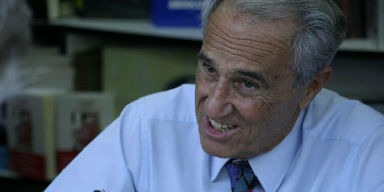 Fallece José María Carrascal icónico periodista y autor español a los 92 años