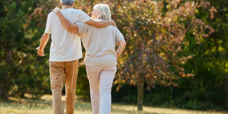 Quienes son los jubilados que van a cobrar más de 6360€ con la extra de su pensión en Noviembre