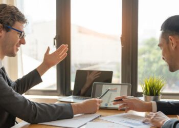 Guía para cambiar tu base de cotización antes de fin de año y conseguir un gran beneficio