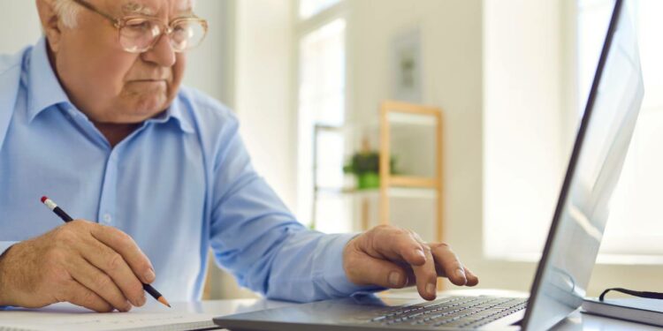 ¿Bajarán las pensiones por debajo del mínimo en 2024 a manos de la Seguridad Social?