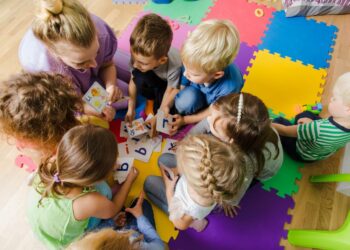 Cómo solicitar el 'Cheque Guardería' de 1.000 euros: Pasos y requisitos esenciales