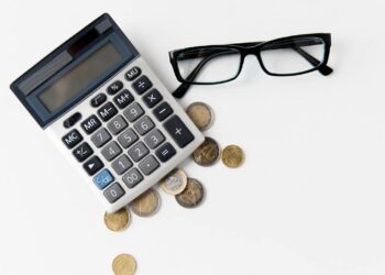 Hacienda refuerza el control: Multas a autónomos que no presenten documentos a tiempo