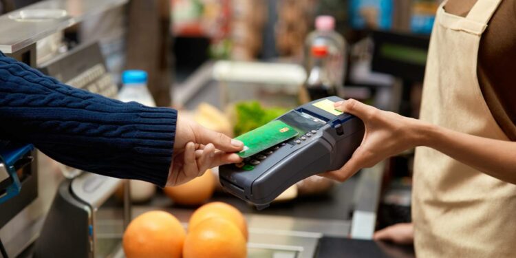 Nuevas tarjetas monedero confirmadas por el Gobierno: Asistencia económica de hasta 220 euros al mes