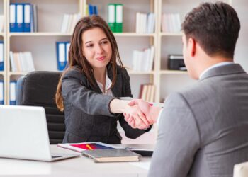 Oportunidades laborales: Contratos indefinidos y atractivos salarios en el horizonte