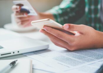 Revuelo en Bizum para 2024: Cambios clave en los pagos digitales con Hacienda al mando