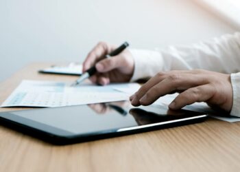 Advertencia para beneficiarios del subsidio para mayores de 52 años: El riesgo de pérdida de la ayuda