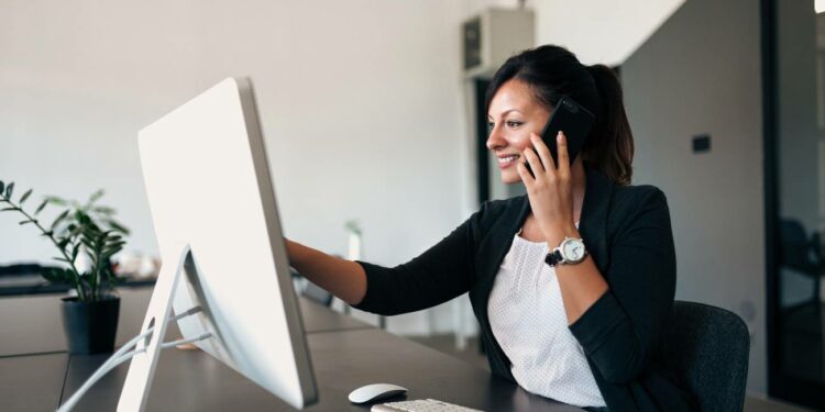 El SEPE ofrece diferentes oportunidades laborales: Salarios de hasta 3.000 euros y cómo acceder
