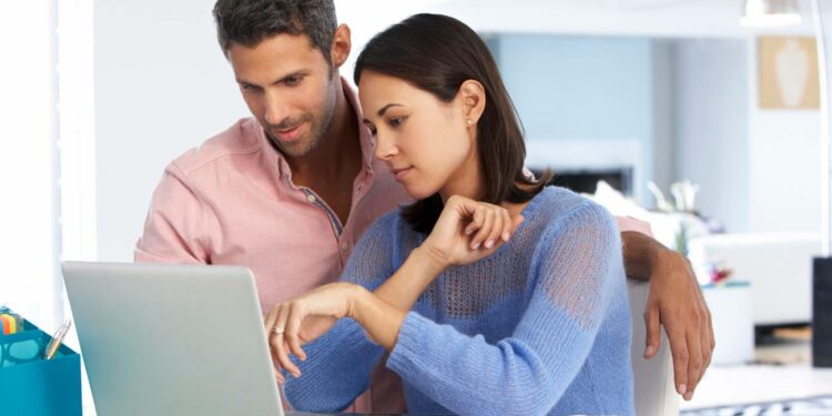 La Declaración de la Renta 2023-2024: Conoce si es obligatoria para quienes perciben prestación por desempleo