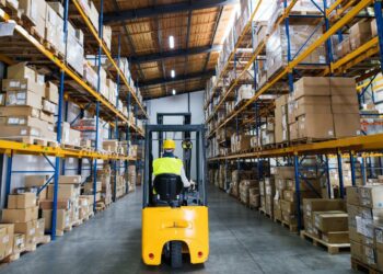 Oportunidad laboral: Trabaja en el centro logístico de Amazon con salarios de hasta 1.800 € al mes