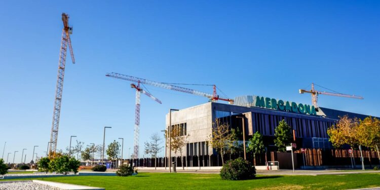 Oportunidades laborales en Mercadona: 19 ofertas de empleo en Andalucía con salarios atractivos