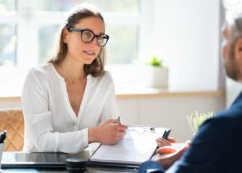 Trabajo evalúa ampliar subsidio de desempleo para mayores de 52 años: Novedades y perspectivas