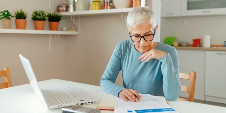 Diferencias entre trabajo y subsidio: Estrategias claves para optimizar tu jubilación