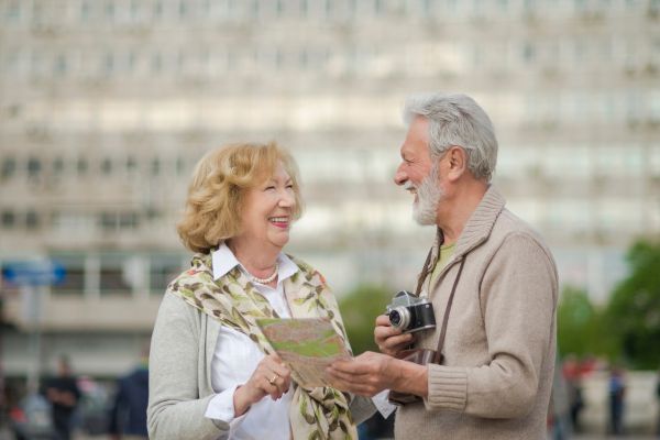 El Corte Inglés revoluciona el turismo para mayores con descuentos en viajes a pensión completa
