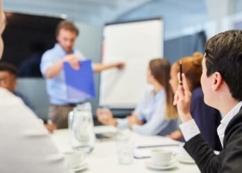 El SEPE ofrece 600 euros para cursos de formación y ayudarte a desbloquear tu potencial