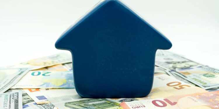 El fin de las comisiones bancarias: Esto dice la ley sobre el cobro por mantenimiento de la cuenta vinculada a tu hipoteca