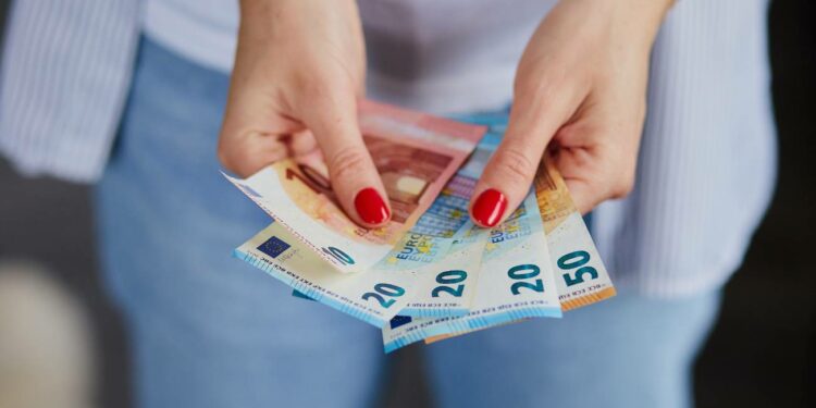 El fin del Ingreso Mínimo Vital en 2024: Reveladas las directrices de la Seguridad Social