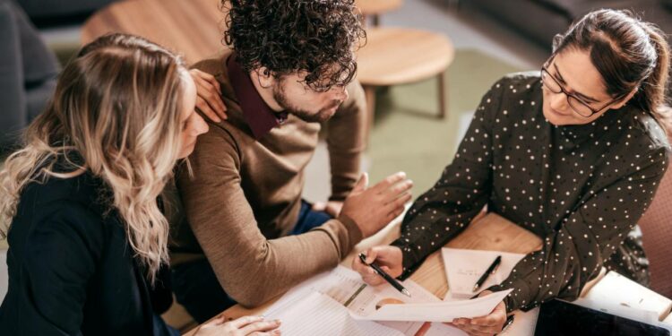 Esta es la estrategia hipotecaria de la banca española para el 2024: Cambios y mejoras