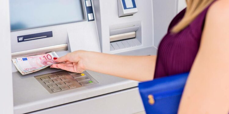 Esta es la fecha del pago de las pensiones en España y así afecta a los beneficiarios