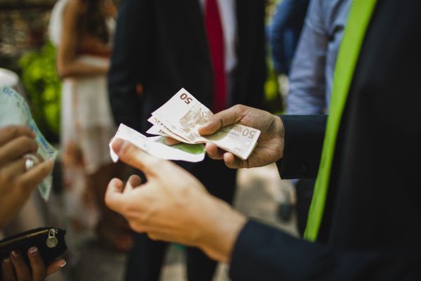 Los cambios en el límite de efectivo en España: Evita multas con la nueva legislación fiscal