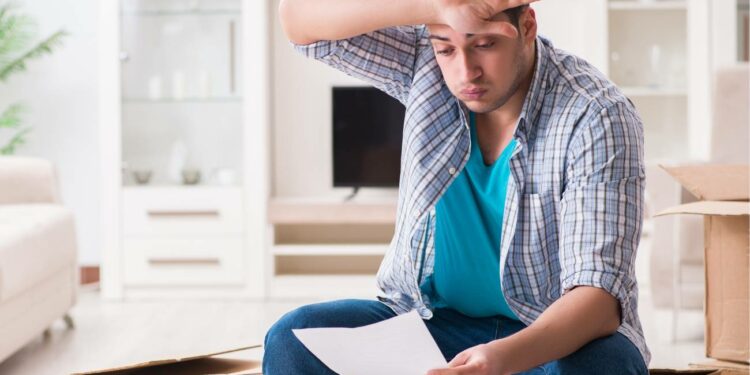 El SEPE anuncia una ayuda de 2.880 euros para desempleados mayores de 45 años y sin cargas familiares