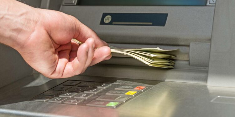 Caixabank ofrece 400 euros cumpliendo unos sencillos requisitos y sorprende a todos