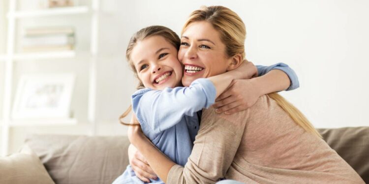 Estas son las ayudas disponibles para familias monoparentales en España