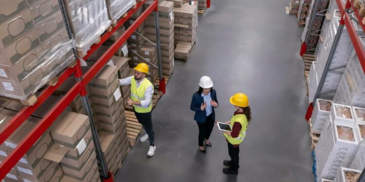 Amazon ofrece 100 puestos de trabajo fijos en centros logísticos