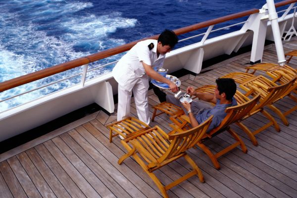 Costa Cruceros busca contratar 25 personas ofreciendo diferentes beneficios 