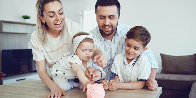 El motivo por el cual es mejor ahorrar pequeñas cantidades diariamente