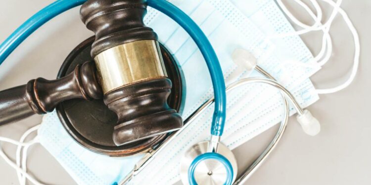 Estos son los mejores consejos para enfrentar las preguntas trampa del tribunal médico