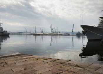 Navantia necesita becarios y oferta puestos de trabajo con contrato fijo