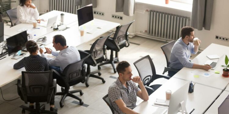 Muchos trabajadores recibirán un extra de 250 euros en la nómina de julio