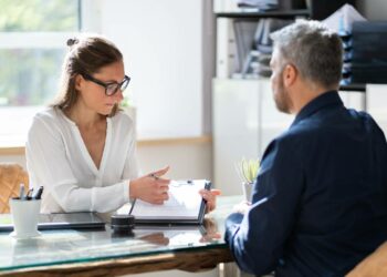 Una nueva ayuda mensual de 3.360 euros para desempleados