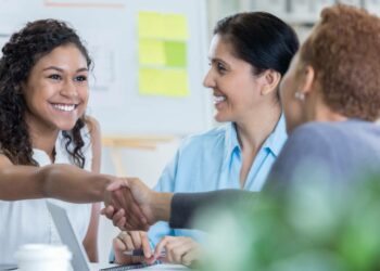 El SEPE anuncia 26.180 oportunidades laborales en toda España