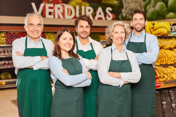Mercadona ofrece empleo fijo sin experiencia con sueldos de hasta 2.100 euros