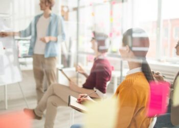 Descubre los 300 cursos gratuitos del SAE para conseguir empleo en junio 2024