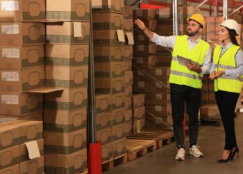 Trabaja como mozo de almacén en Amazon San Fernando de Henares