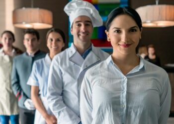 Oportunidad laboral en hoteles de lujo con alojamiento y comida gratis en Irlanda
