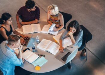 Convocatoria de oposiciones con 1.073 plazas disponibles para funcionarios