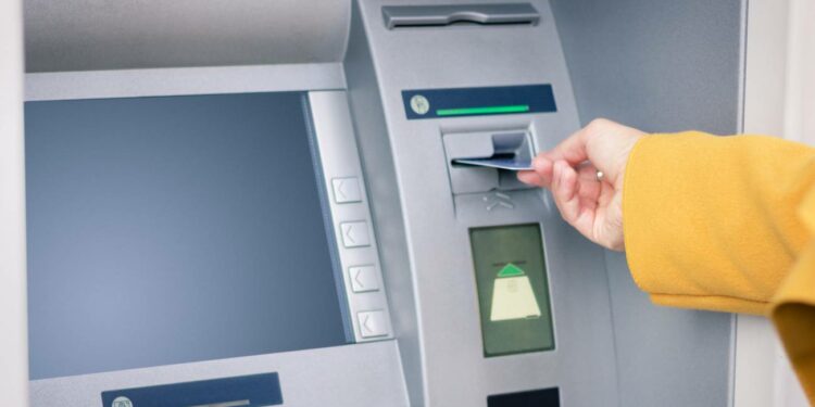 Los nuevos límites para retirar dinero en efectivo