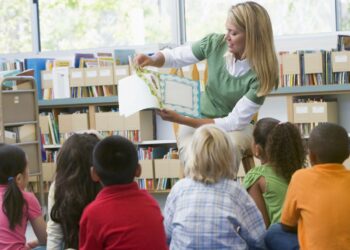 La Junta de Andalucía amplía la plantilla docente con 1.275 nuevas plazas