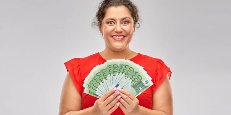 Así puedes conseguir casi 500 euros al mes gracias a esta ayuda del SEPE