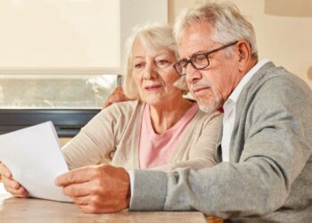 Las cartas del IMSERSO que ofrecen viajes subvencionados para jubilados