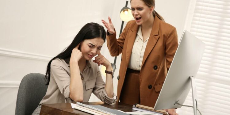 Empresario simula jubilación para evitar indemnización por despido improcedente