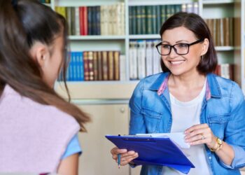 Oportunidades de empleo en bibliotecas con 23 puestos disponibles