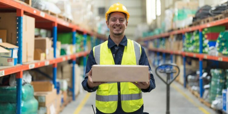 IKEA lanza 18 ofertas de empleo con sueldos de 1.300 euros