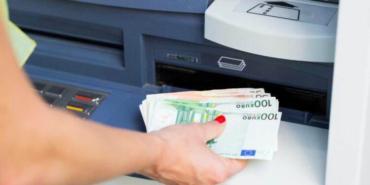 Estos son los requisitos para acceder al subsidio para mayores de 52 años