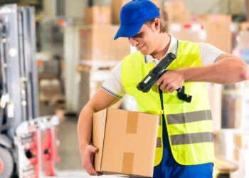 Amazon busca mozos de almacén sin requisitos de experiencia