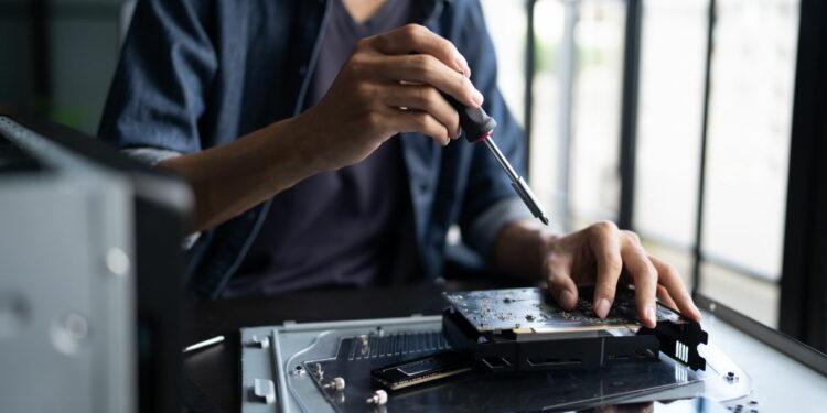 Convocatoria de 48 plazas para Ingenieros Técnicos de Arsenales de la Armada